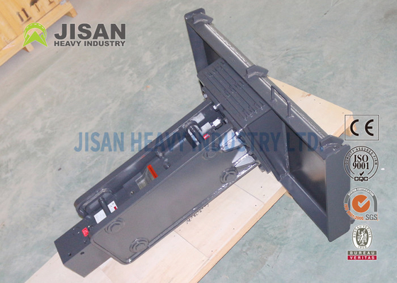 รถตักตีนตะขาบ Mulcher Rock Saw Sweeper Skid Steer Loader Hammer For Snow Blower